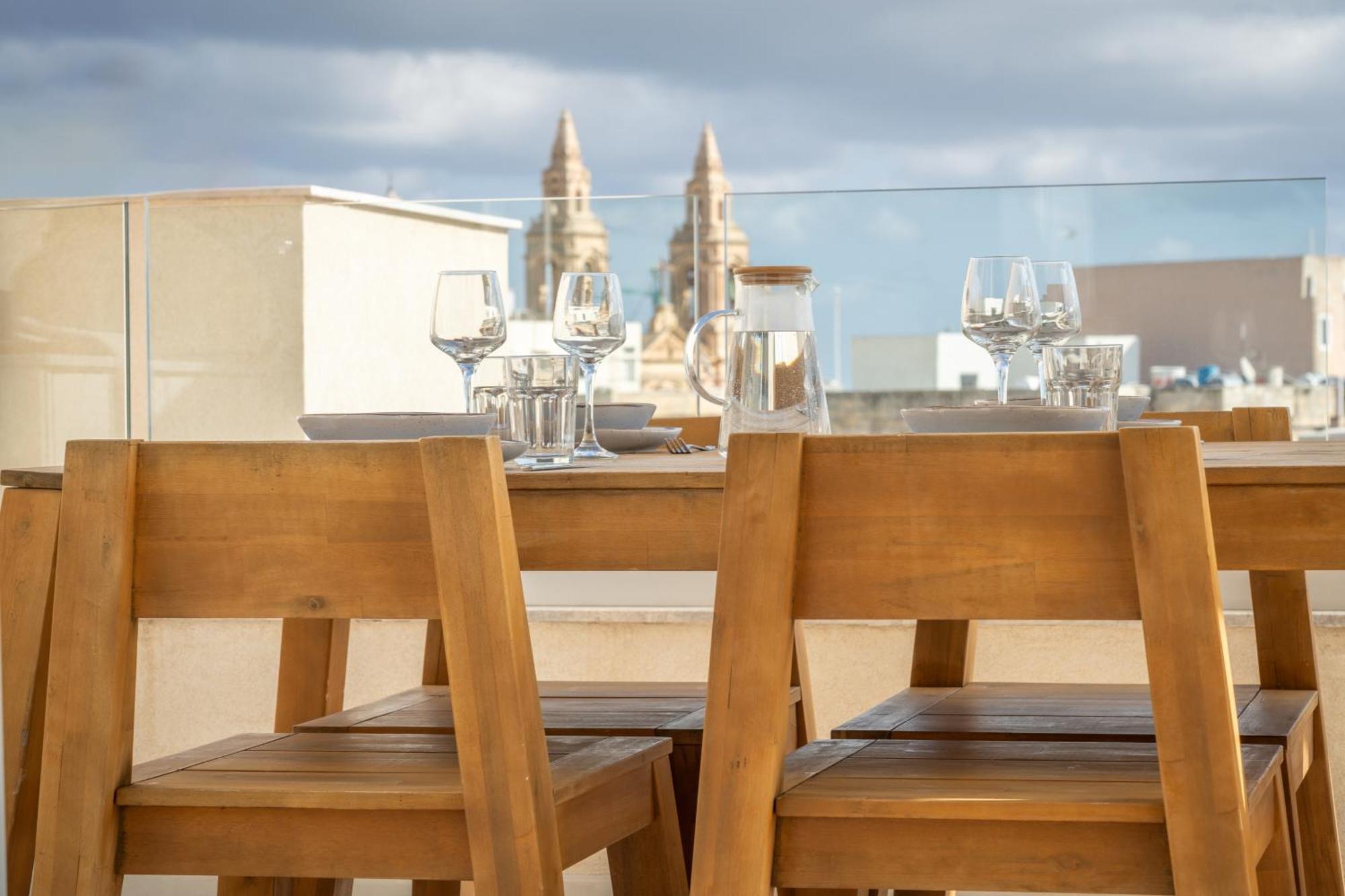 2br Luxury Penthouse And Apartment, Each With A Terrace, Private Pool And Valletta Views Апартаменты