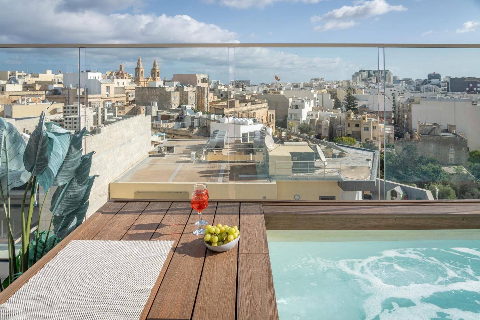 Апартаменты 2br Luxury Penthouse And Apartment, Each With A Terrace, Private Pool And Valletta Views Слима