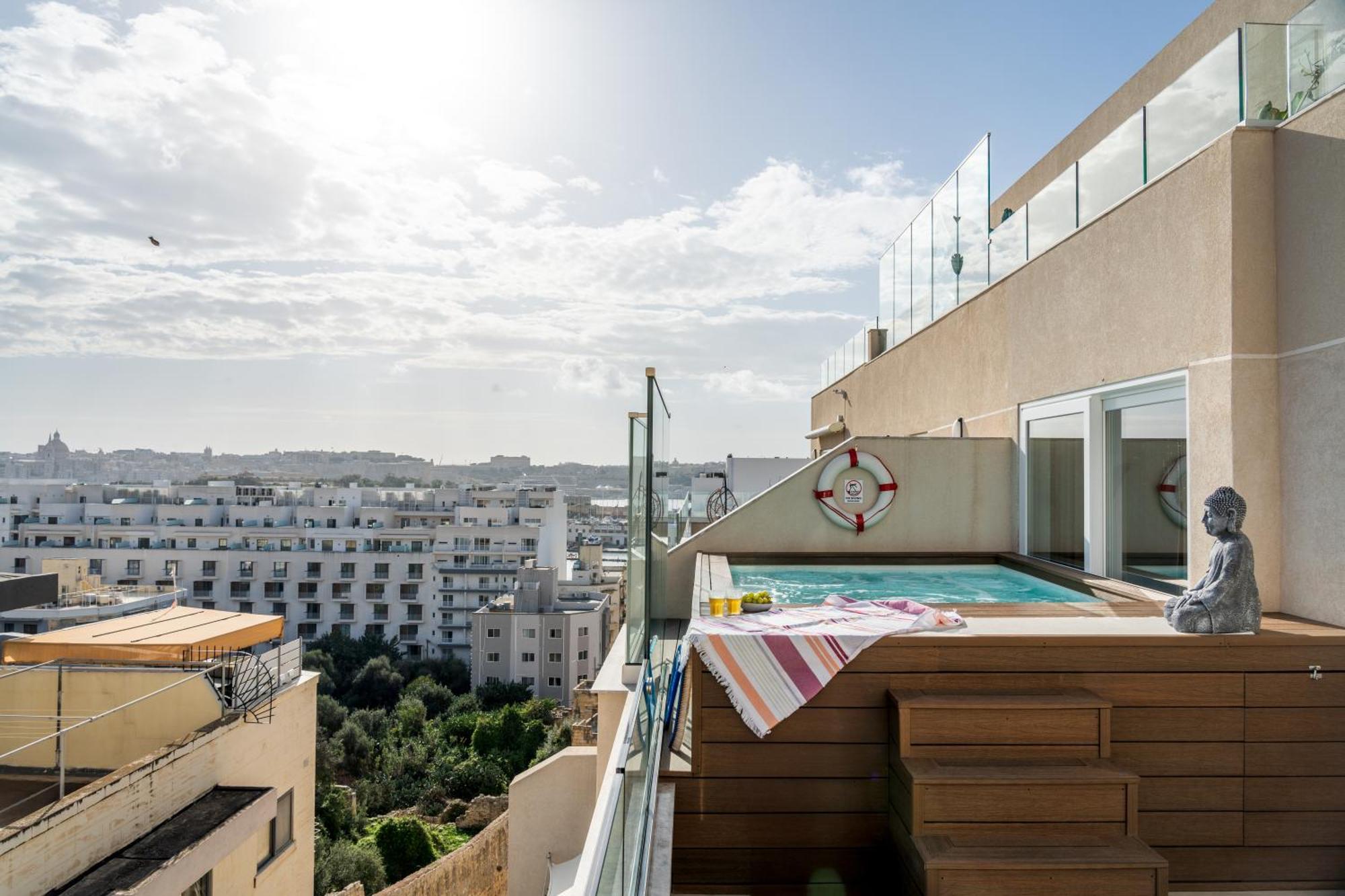 Апартаменты 2br Luxury Penthouse And Apartment, Each With A Terrace, Private Pool And Valletta Views
