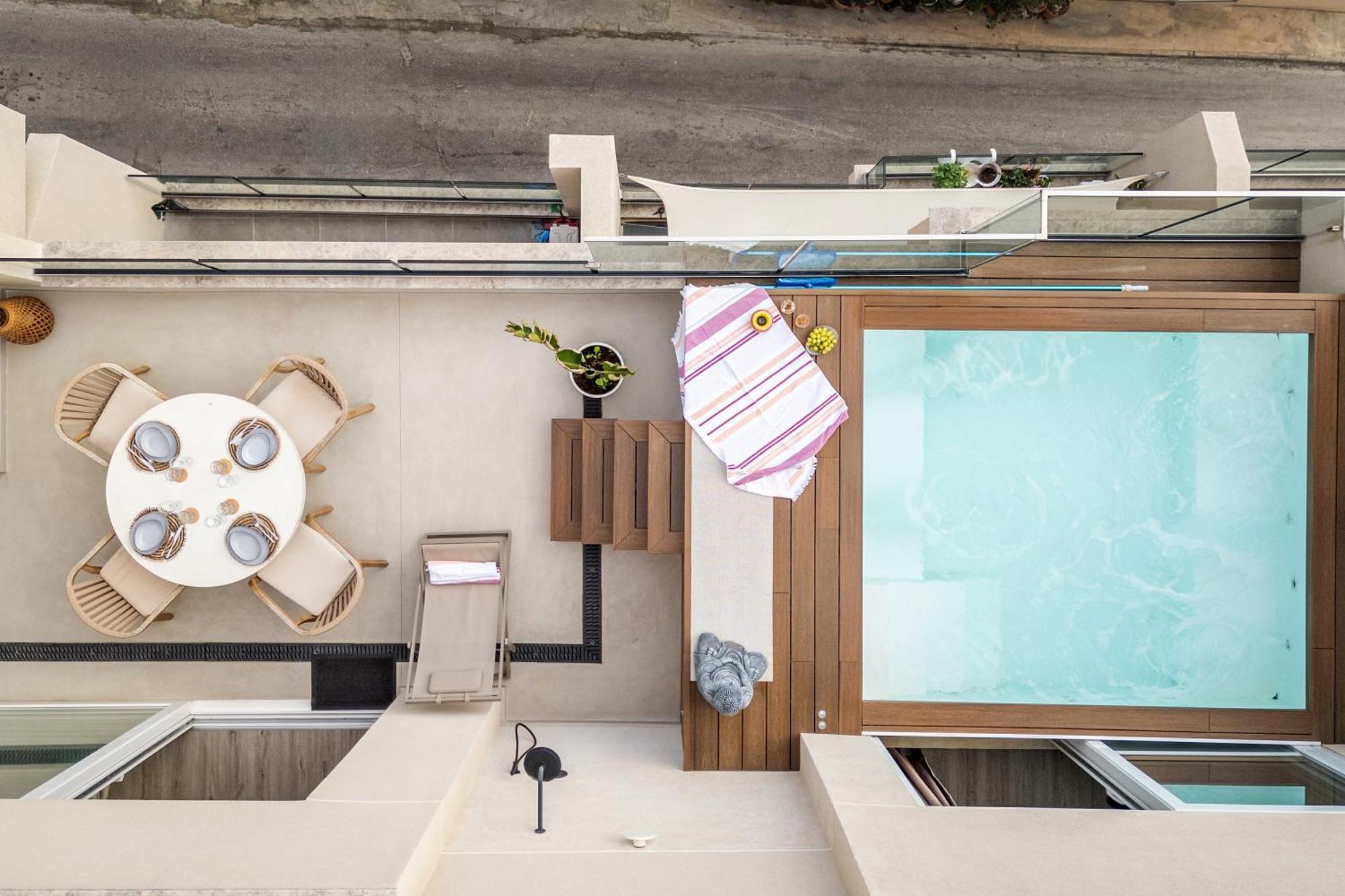2br Luxury Penthouse And Apartment, Each With A Terrace, Private Pool And Valletta Views Апартаменты *